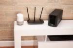 APC Easy UPS непрекъсваемо токозахранващо устройство (UPS) Линия-интерактивен 0,9 мм² 480 W 4 Изход(и) за променлив ток — BVX900LI