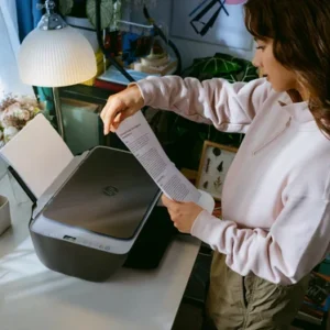 HP DeskJet 2921 Безжична връзка All-in-One Цветно Принтер, Instant Ink — A24HWB#686